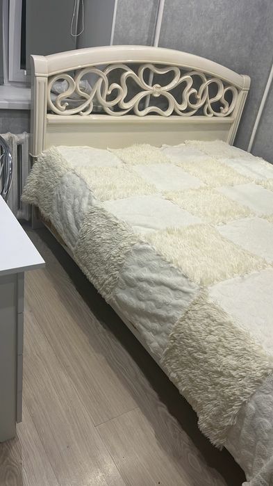 Продам  кровать  двуспальную