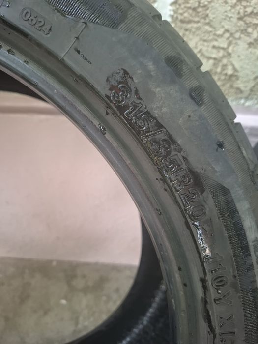 Vând 2 anvelope vară Gripmax Stature H/T 315/35 R20