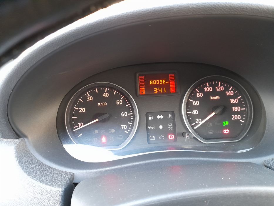 Продам нисан альмера