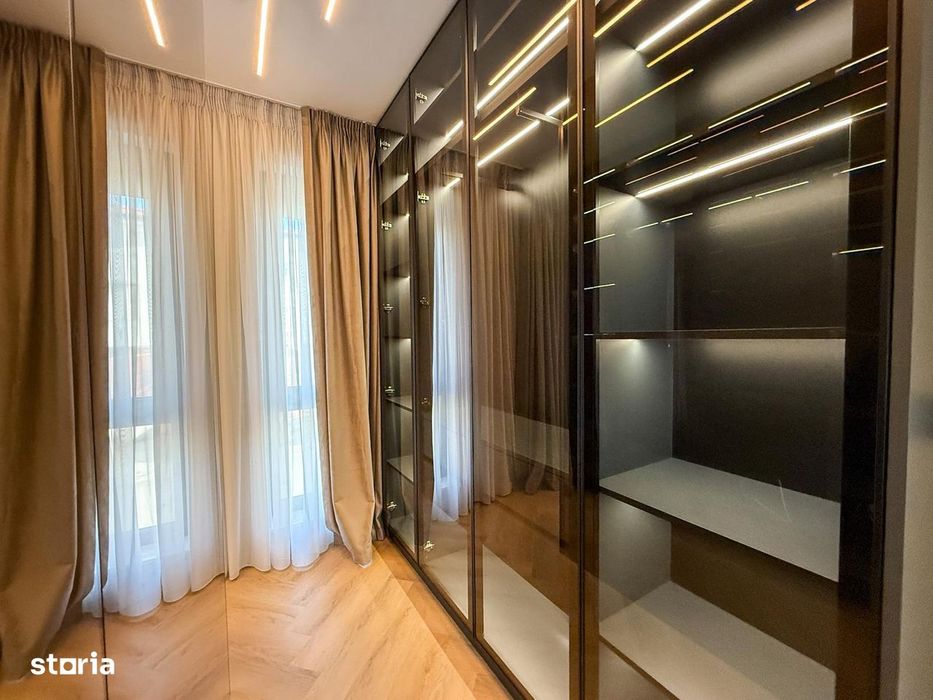 ESQ Village3, casa insiruita 127mpU, P+E, 4 cam,3 băi,2 locuri parcare