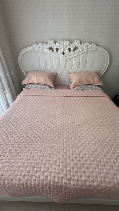 Спальный гарнитур в хорошем качестве