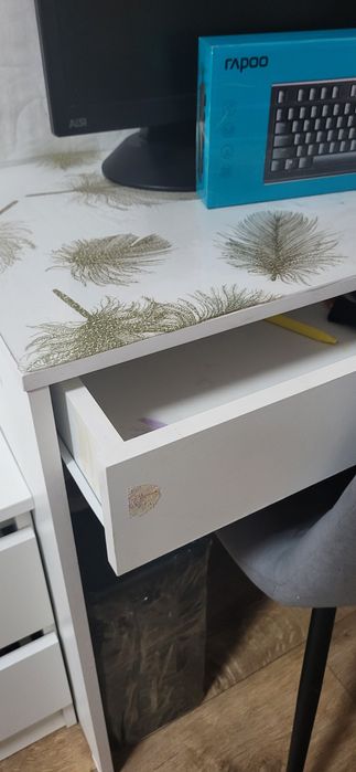 Продам письменный стол