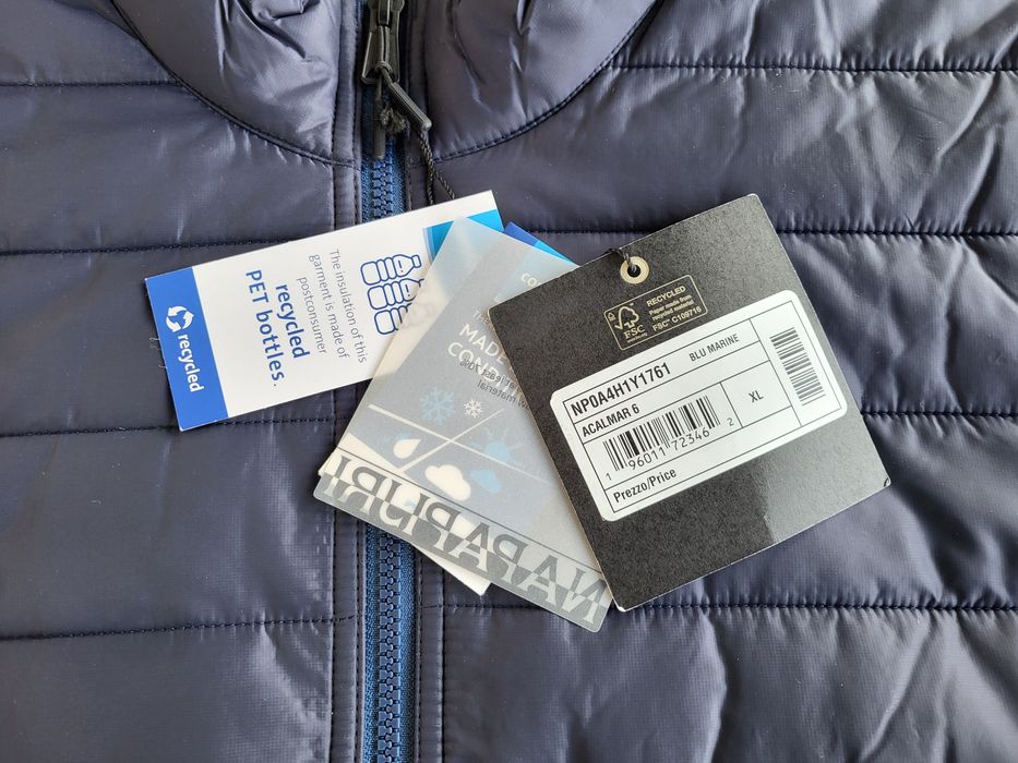 Geacă Napapijri,mărime XL, nouă, cu etichetă