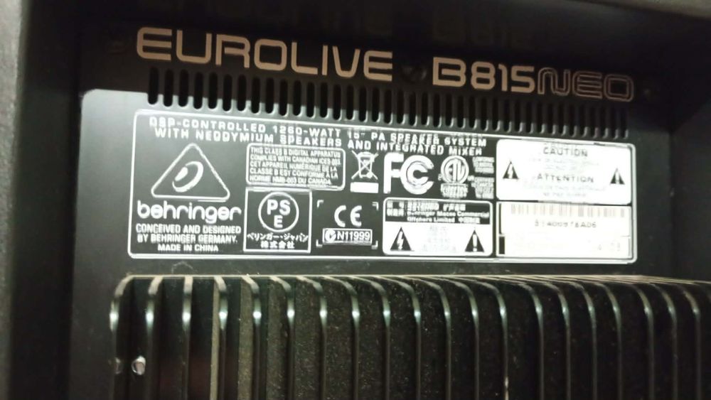 Sistem audio puternic 1200w – 4 boxe + mixer + microfon cadou