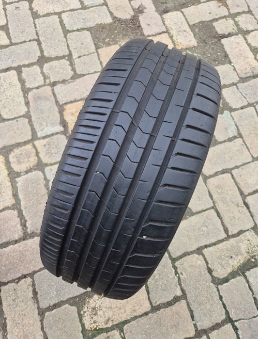O bucată 225/50 R17 vară - una  Bridgestone Dunlop Vredestein