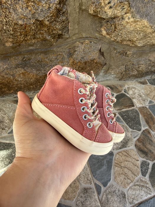 Papuci sport bebe Zara