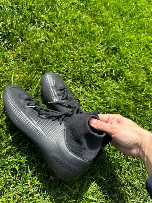 Ghete fotbal Nike mercurial superfly