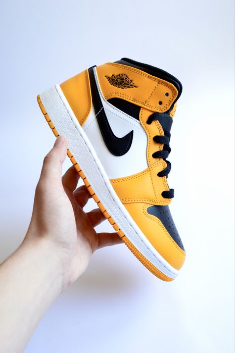 Jordan 1 Mid Taxi 38