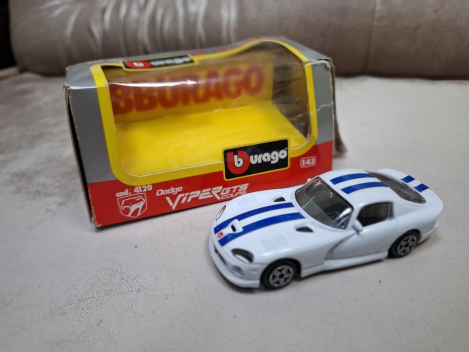 Колички  Burago 1:43