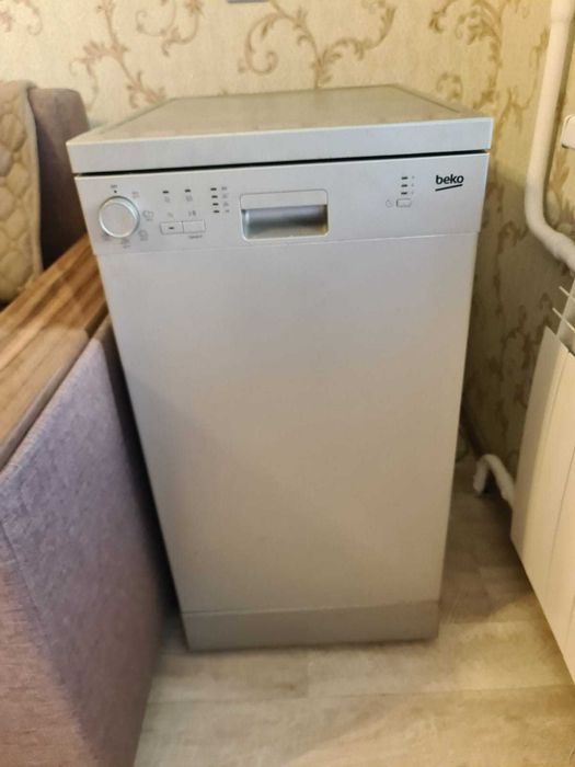 Продам посудомоечную машину Beko
