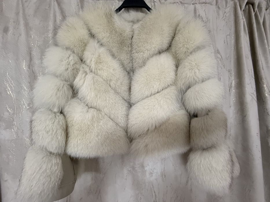 haina de blana vulpe alba