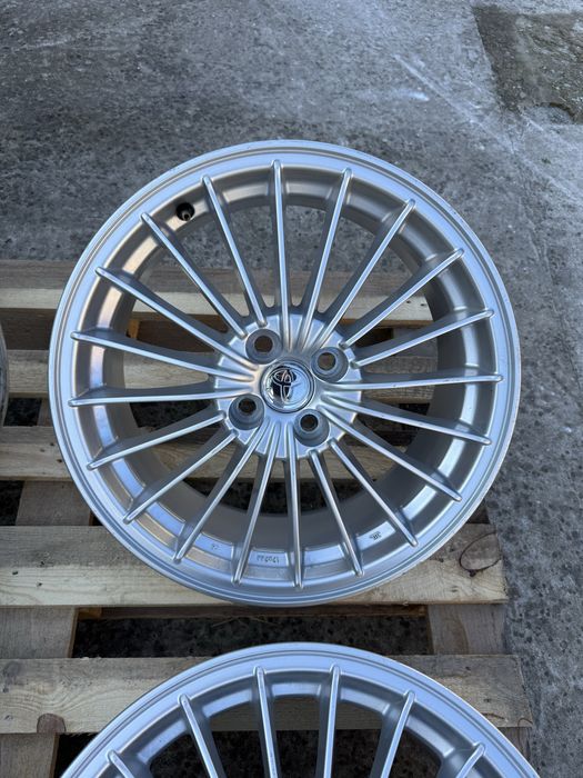 4x100 17, Toyota Yaris