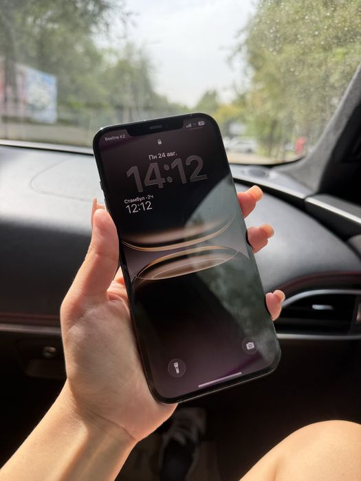 12 PRO MAX продам