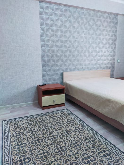 Сдается почасам квартира .