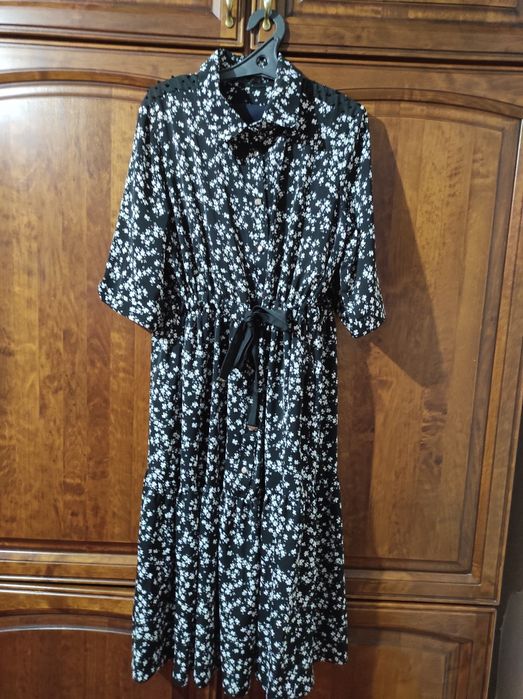 Платия хорошым состояние пару раз одеваль размер 48