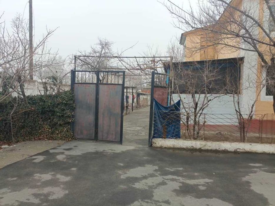 Зудлик билан 3 хоналик квартира сотилади