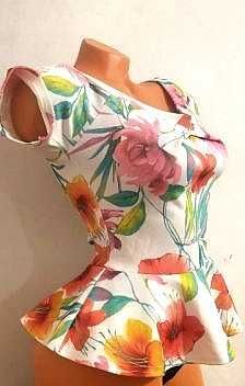 Красива лятна блуза с  пеплум