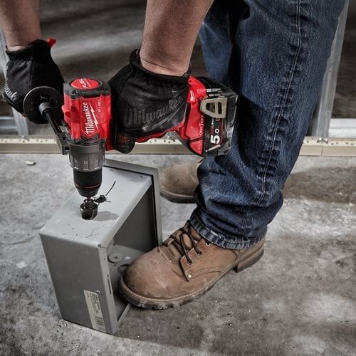 Masina găurit noua milwaukee m18onedd2 502x 2acum 5ah, încarc rapid