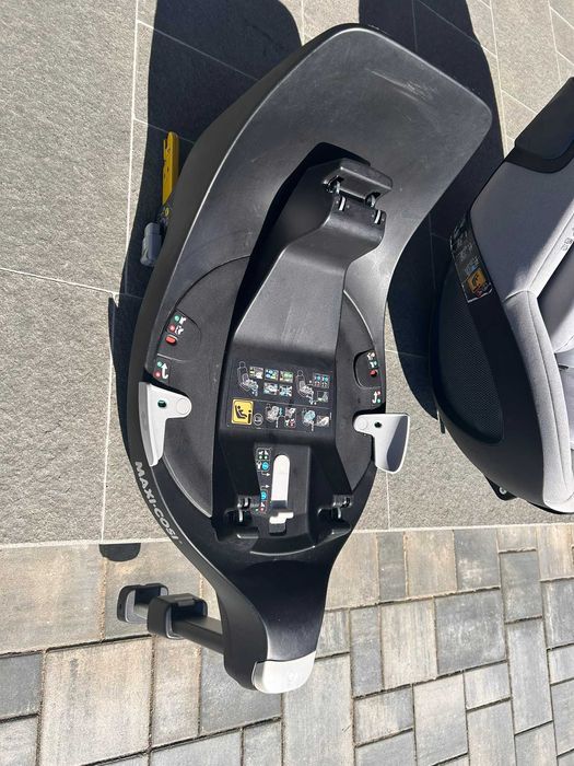 Scaun copil Maxi Cosi Pearl 360 + baza rotativa Isofix