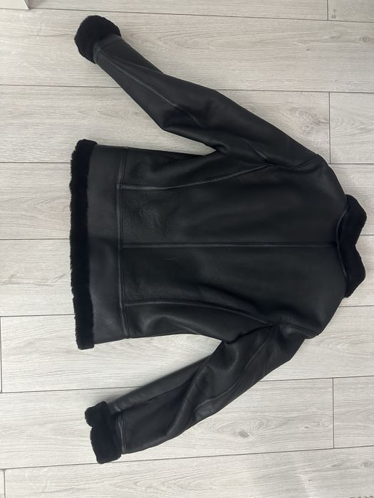 Продаю дубленку пилот