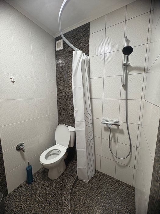 Дава се под наем Двустаен апартамент в Варна, Център - 65 кв.м за 612 € - Снимка #6