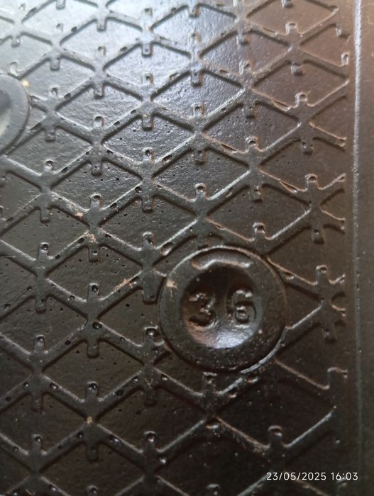 Uyga koʻchaga kiyish uchun tapochka