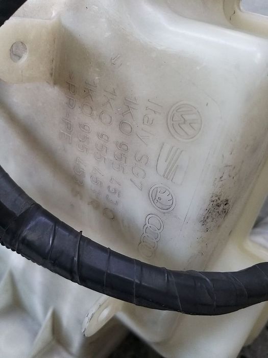 Vas lichid parbriz vw golf 5 1k 1k0955453