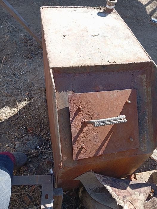 Продам котел , твердотопливный