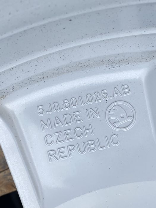 15 цола 5 х 100 мм Шкода  Рапид Ауди , Фолксваген , VW , Skoda , Audi