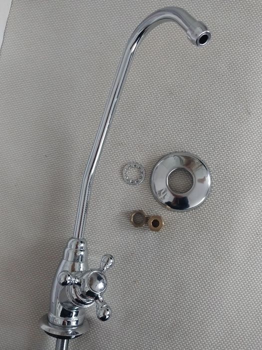 Хромиран кран с розетка за филтрираща система