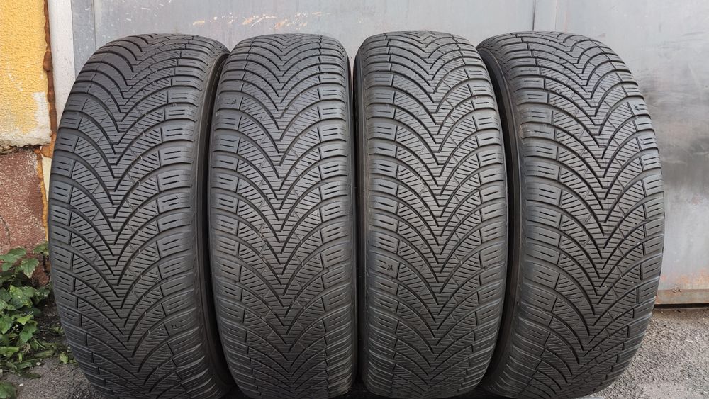4бр. всесезонни гуми 225/65/17 Kumho Solus
dot4523