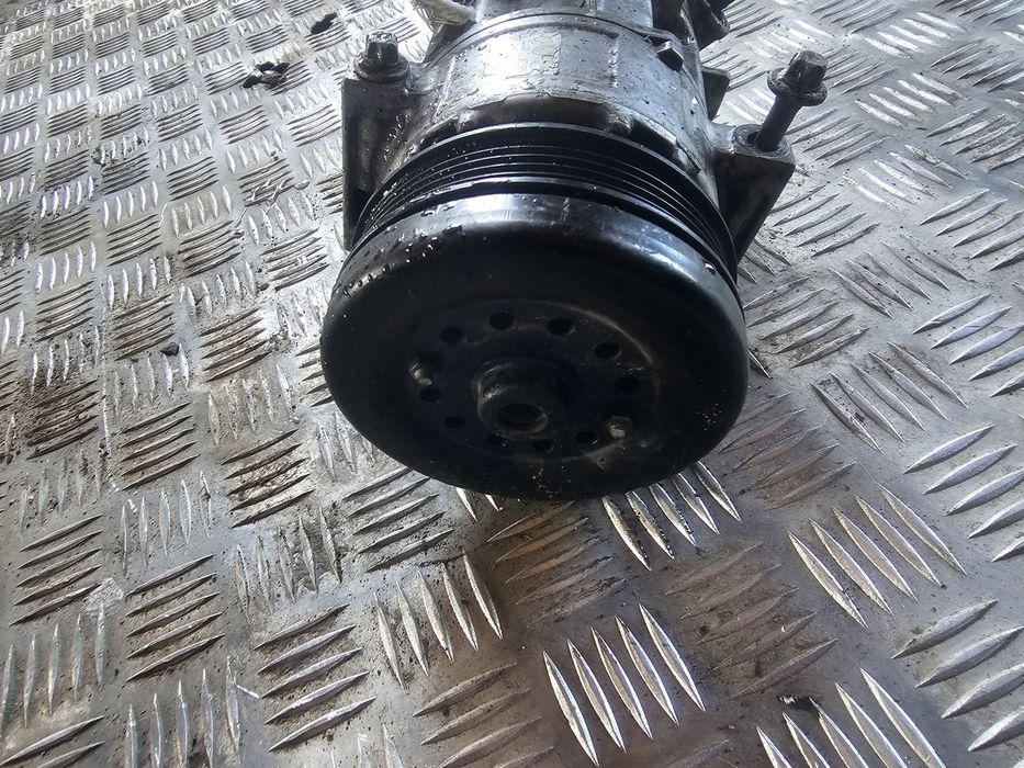 Compresor AC Opel Corsa D 1.0 benzina cod 55701200