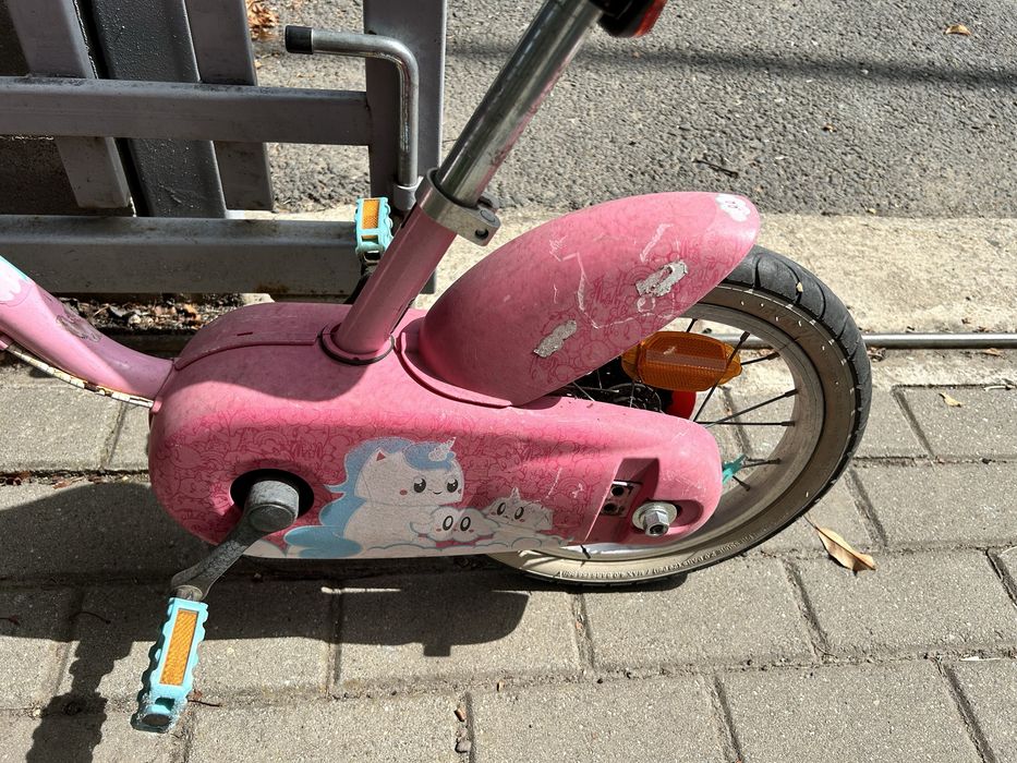 Bicicleta copiii 3-5 ani stare uzata cu tot cu roti ajutatoare