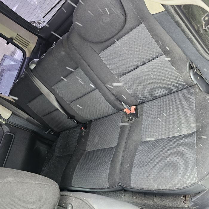 Citroën Berlingo 1.4 90k.s бензин. 2006г
На части само.