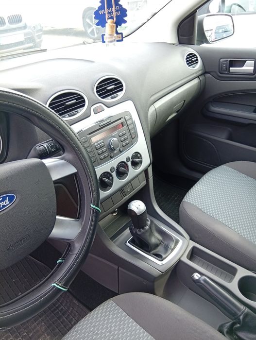 Ford Focus an 2007 benzina !
