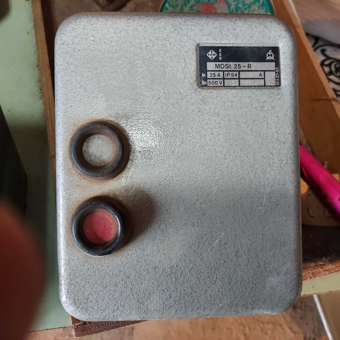 пускатель 3 фазный закрытый, для насосов, и других электродвигателей