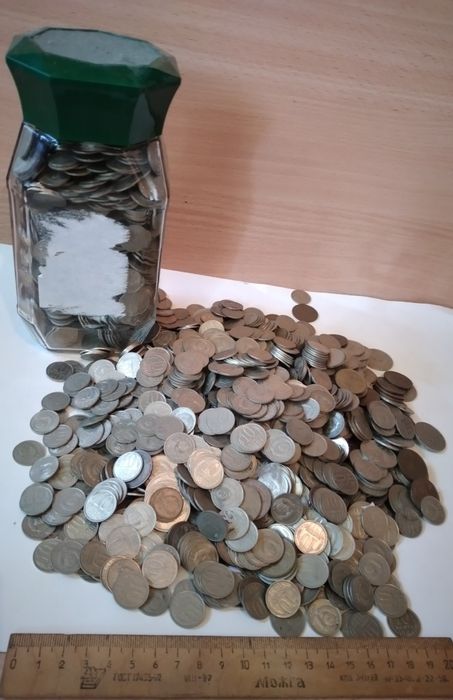 Продам монеты на вес
