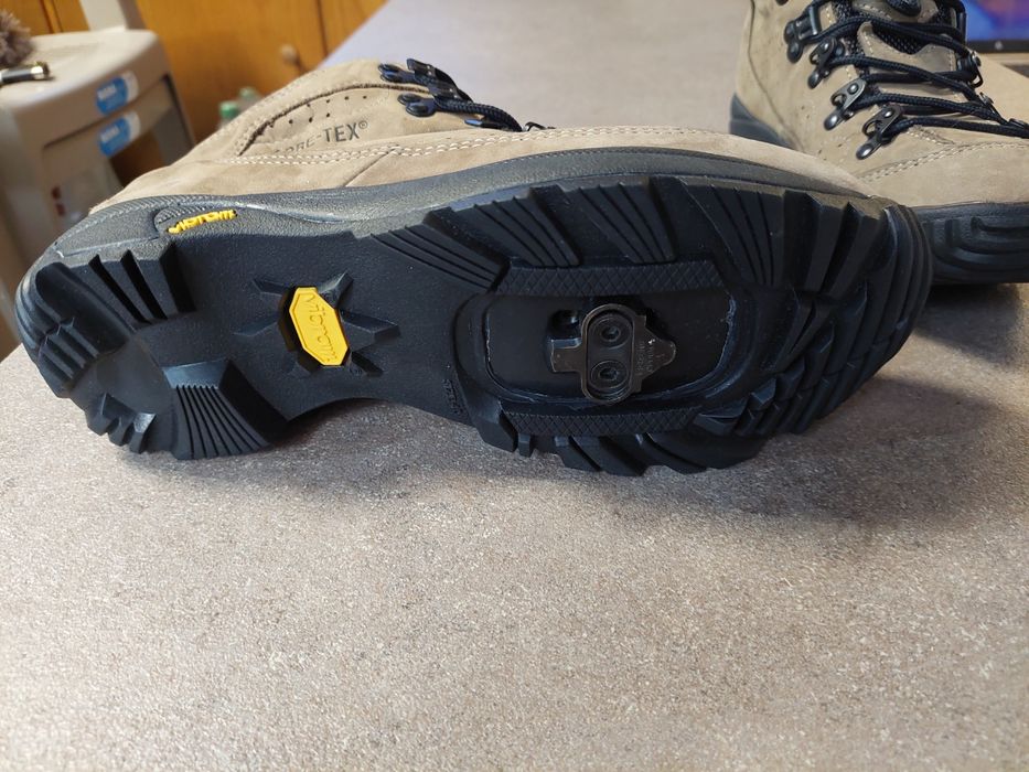 Продавам  шпайкове Shimano  SH-MT91  Alpencross