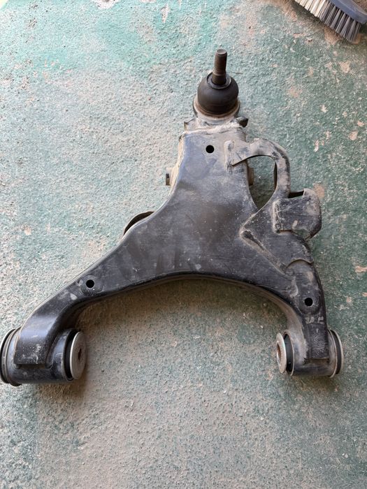 Рычаги Land Cruiser 200