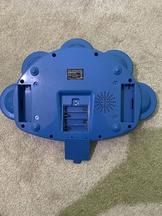 Интерактивна играчка - пиано с барабани