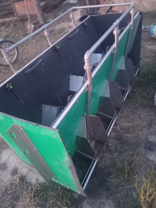 Hrănitoare ,adapatoare