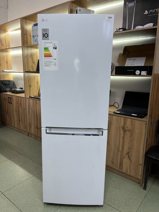Холодильник LG