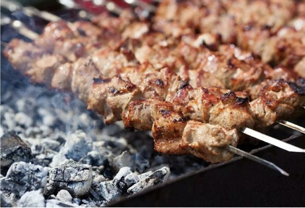 Доставка шашлыков по городу от 4 палочек бесплатно