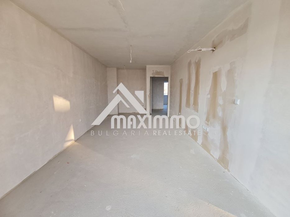 Продава се Тристаен апартамент в Варна, Кайсиева градина - 73 кв.м за 1480 €/кв.м - Снимка #2