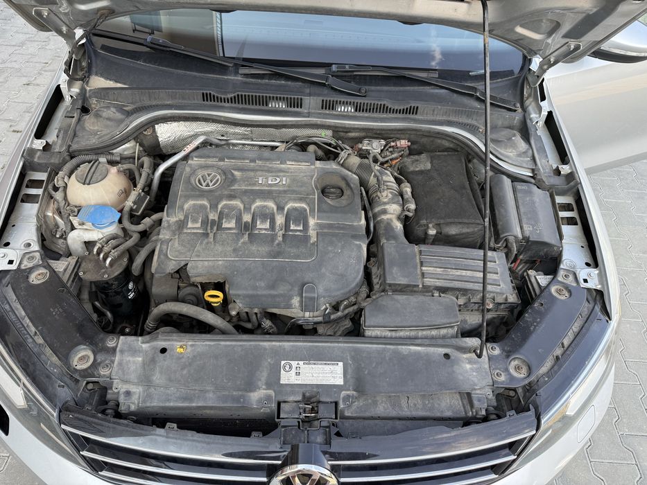 VOLKSWAGEN Jetta 2015 — imagine 4