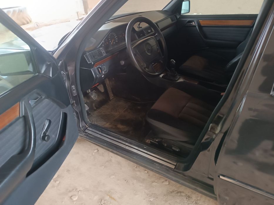 Мерседес 124 сотилади