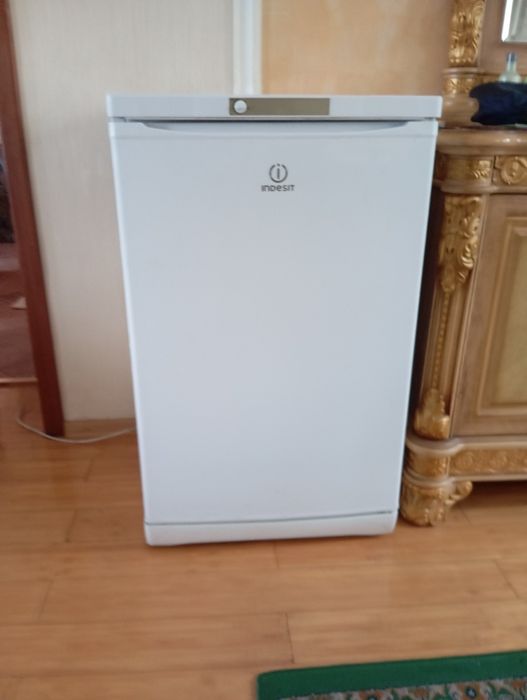 Продам морозильник