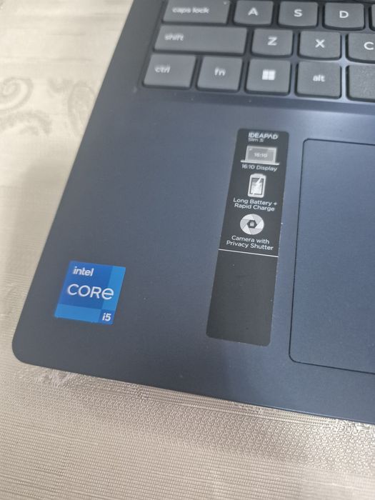 Laptop Lenovo nou