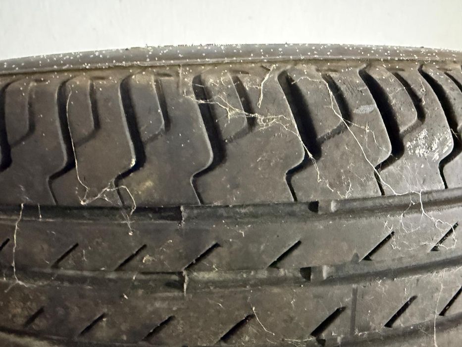 Продам шина размером 16