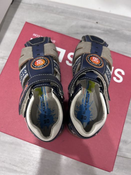 Продам сандалии для сада